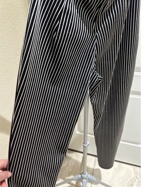 Esaas Women Pants